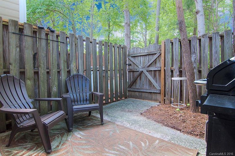 6117 Heath Ridge Ct #I, Charlotte, NC 28210