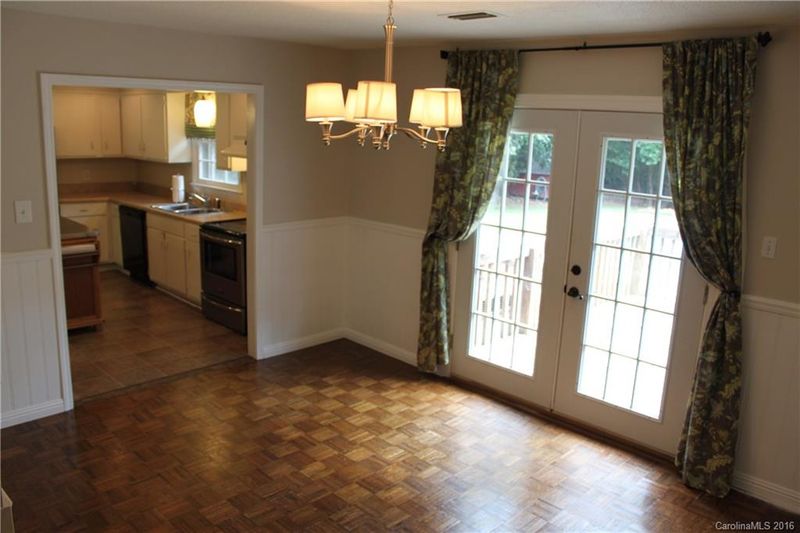 107 Raymond St, Belmont, NC 28012