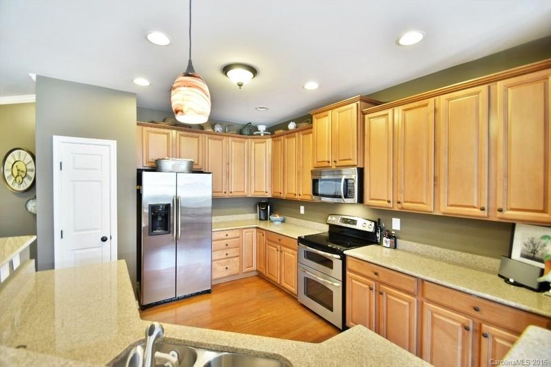 21608 Old Canal St #20, Cornelius, NC 28031