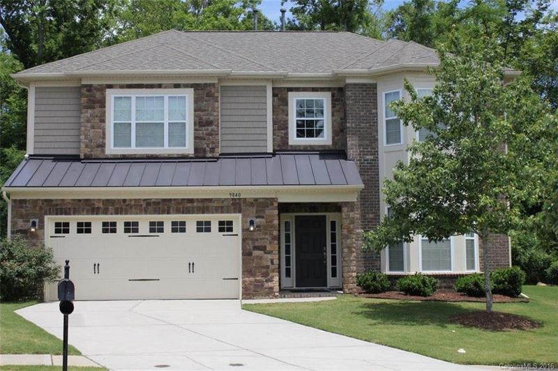 9840 Branchwater Ave, Charlotte, NC 28277