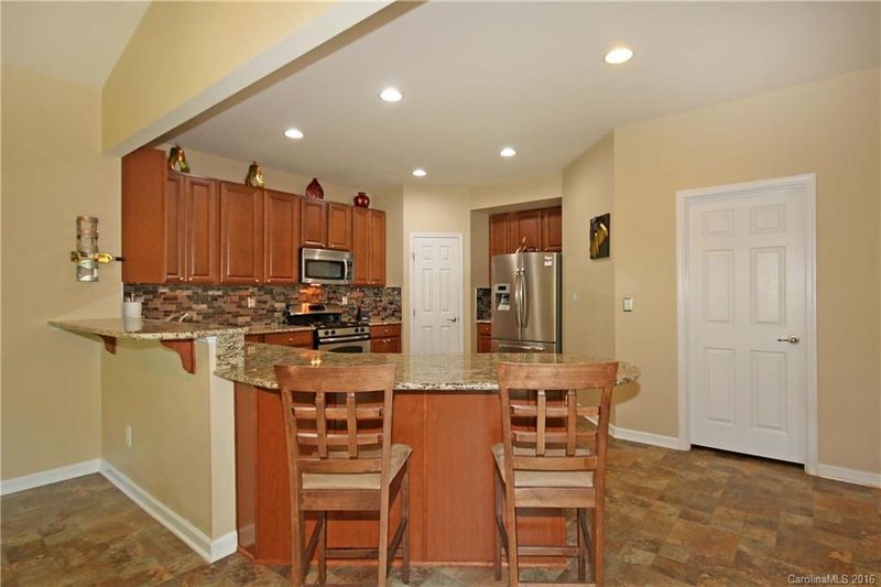 7763 Sedgebrook Dr E, Stanley, NC 28164
