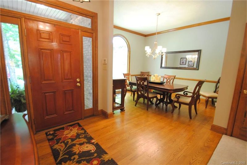 3424 Shadow Lake Ln, Matthews, NC 28104
