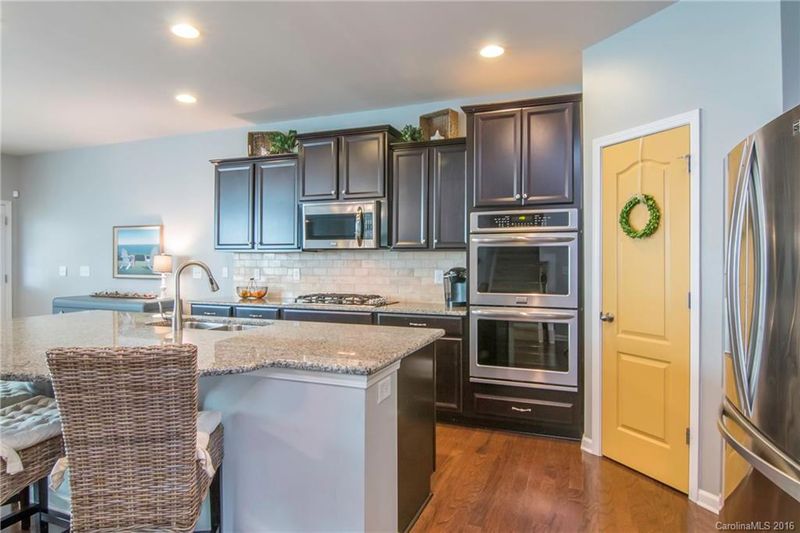 1008 Damson Ln, Waxhaw, NC 28173