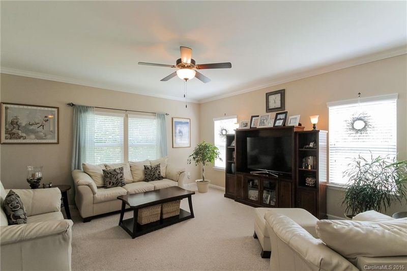 137 Devynn Ridge Ct, Mount Holly, NC 28120