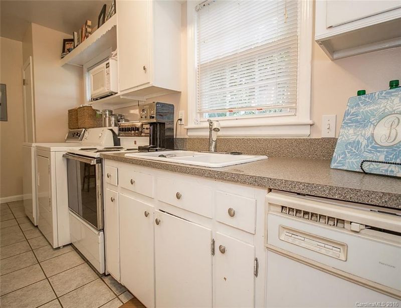 542 Tyson St, Charlotte, NC 28209
