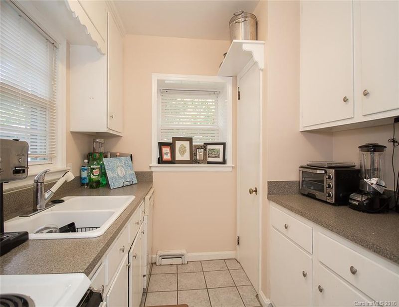 542 Tyson St, Charlotte, NC 28209