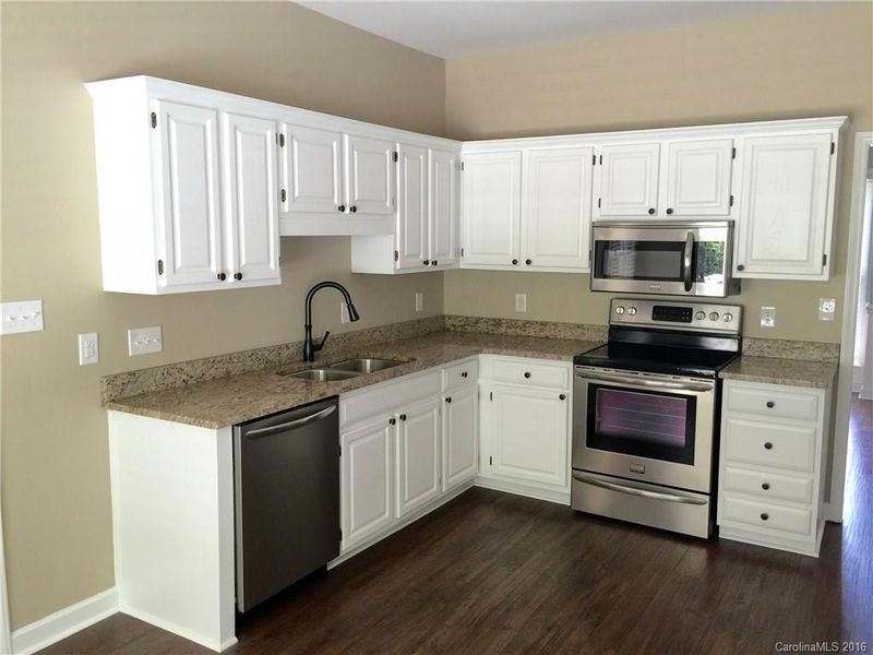 12200 Sandringham Pl, Charlotte, NC 28262