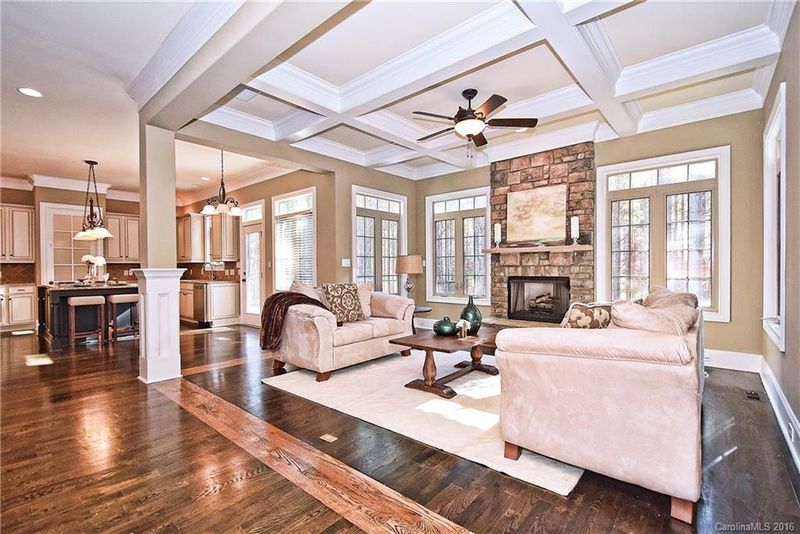 4921 River Hills Dr, Denver, NC 28037
