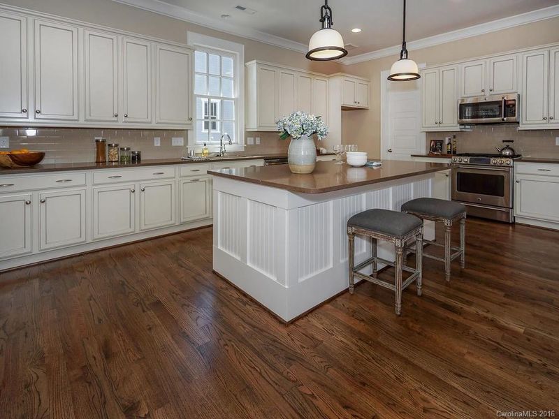 460 Beaty St #5, Davidson, NC 28036