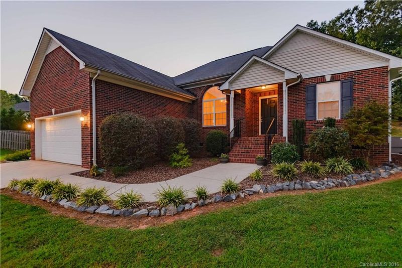 3923 Cassidy Dr, Waxhaw, NC 28173