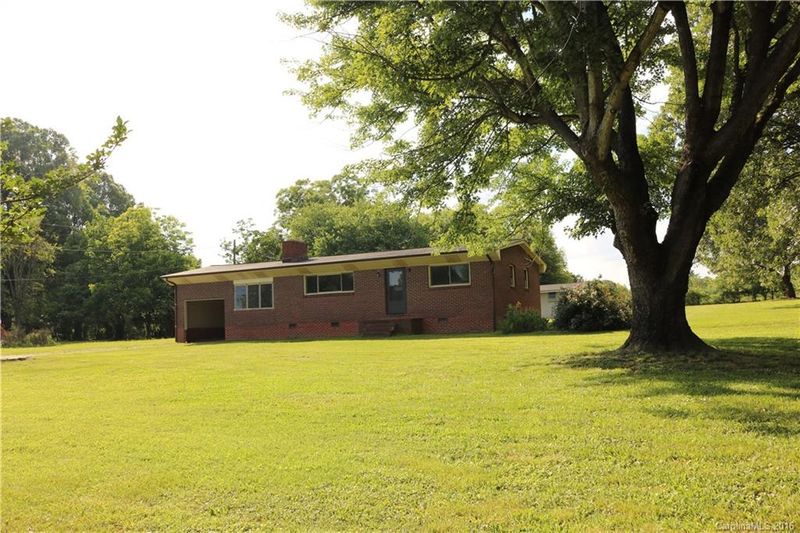 5812 Eubanks St, Mineral Springs, NC 28108