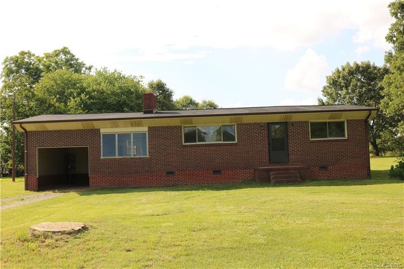 5812 Eubanks St, Mineral Springs, NC 28108