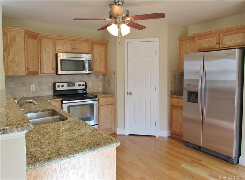 408 Pearl Ave, Kannapolis, NC 28083