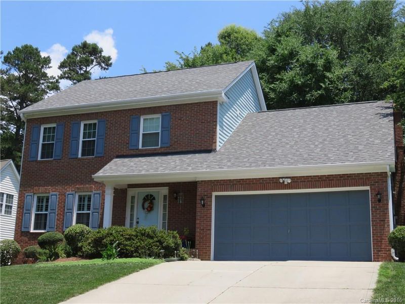 2811 Firewood Dr, Matthews, NC 28105