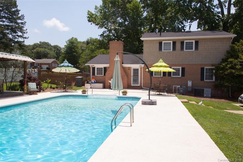 120 Ridge Ave, Clover, SC 29710
