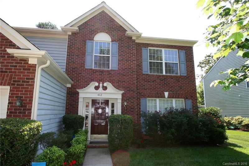 412 River Banks Rd, Matthews, NC 28105