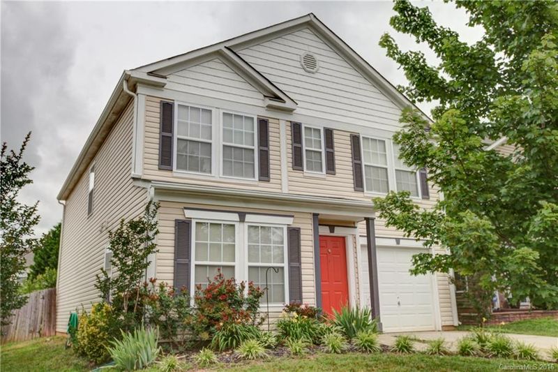 4551 Stone Mountain Dr, Gastonia, NC 28054
