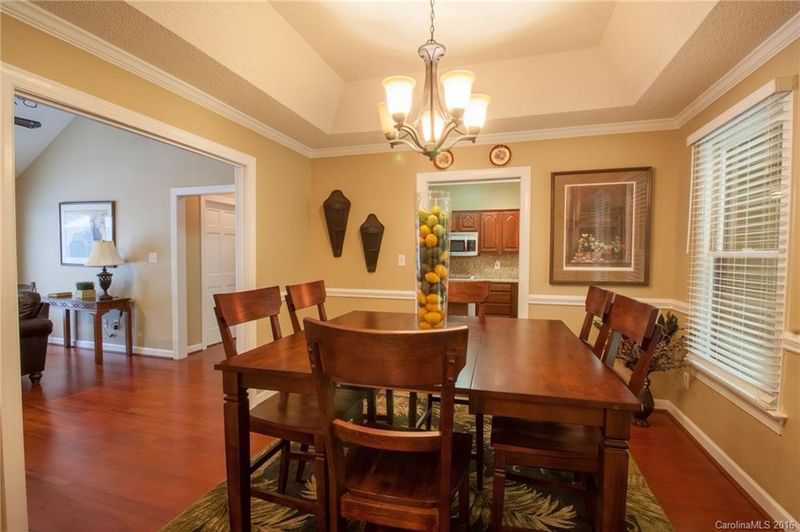 8209 Potter Rd, Matthews, NC 28104