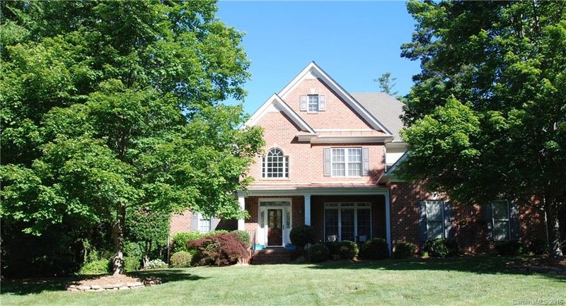 4613 Valley View Dr, Belmont, NC 28012