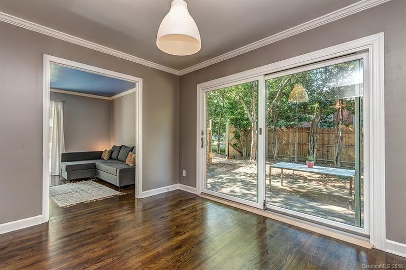 5242 Glenbrier Dr, Charlotte, NC 28212