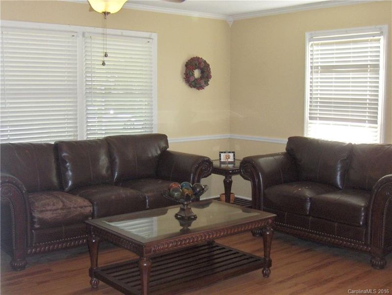 805 Windwood Dr, Gastonia, NC 28056