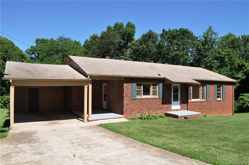 830 Knox Ave, Statesville, NC 28677