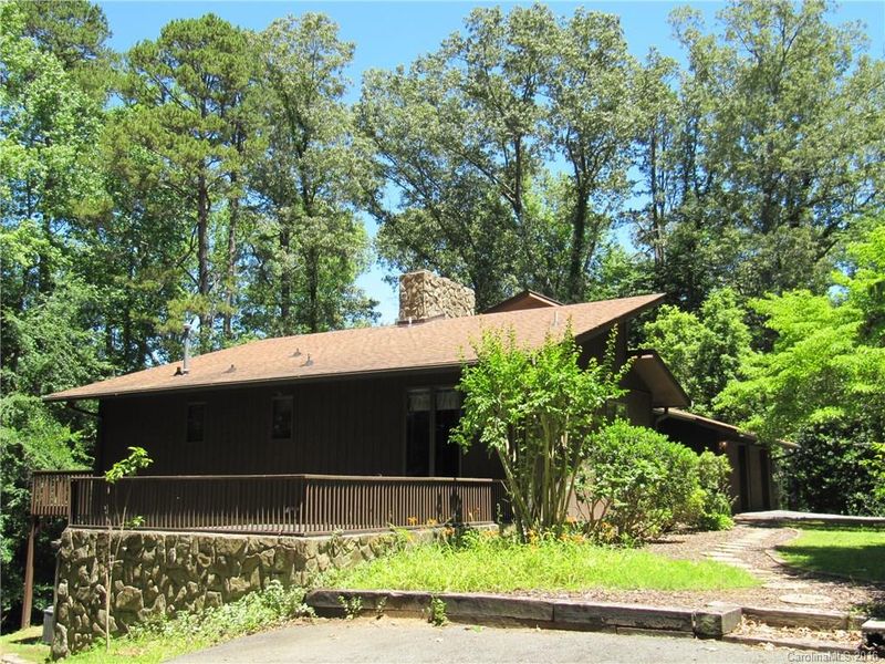 1201 Rainbow Dr, Mount Holly, NC 28120