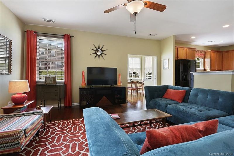 3373 Streamside Dr, Davidson, NC 28036