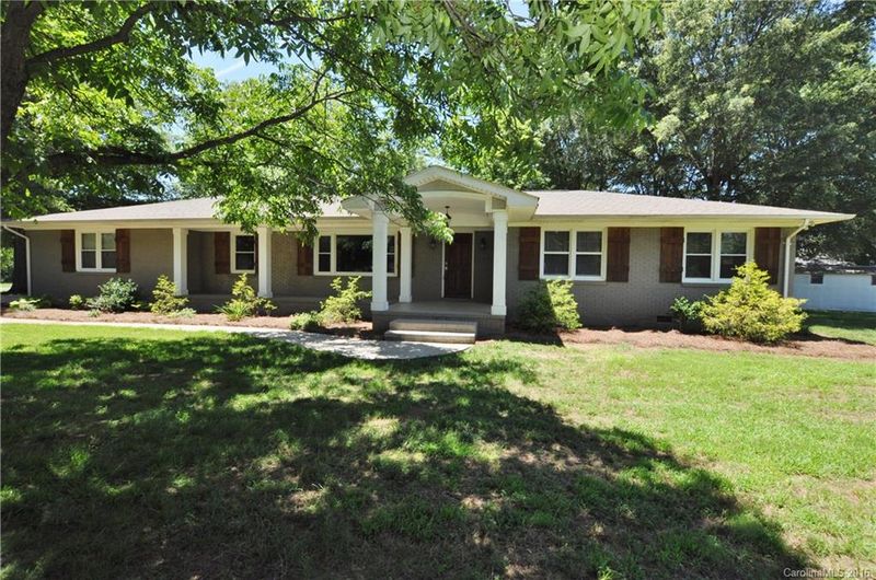 2801 Sandy Porter Rd, Charlotte, NC 28273