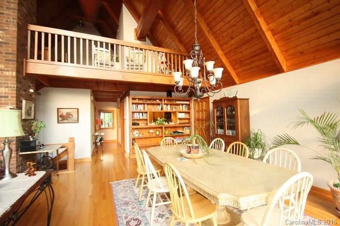 121 Coventry Hills Ln, Troutman, NC 28166