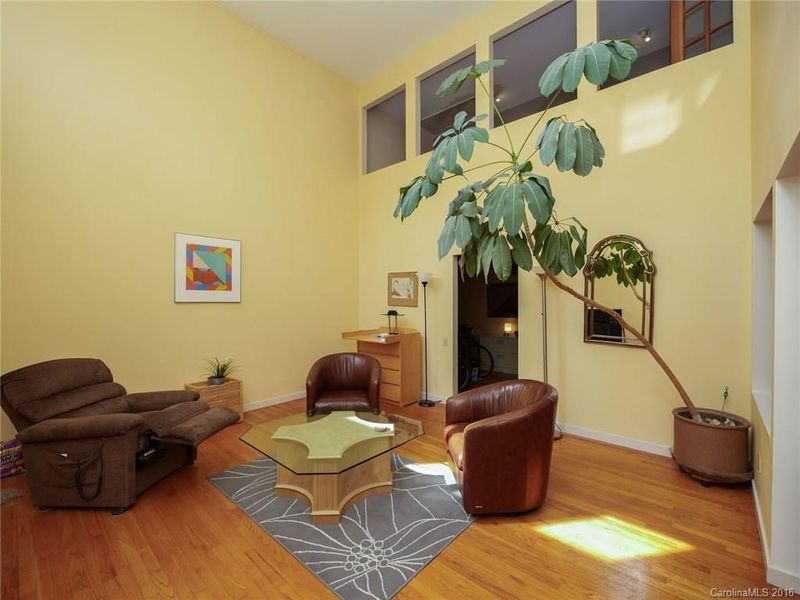 512 N Pine St, Charlotte, NC 28202
