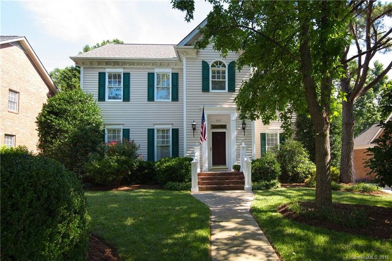 207 N Downing St, Davidson, NC 28036