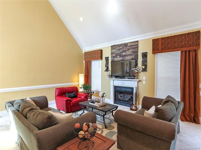 645 Briarwood Dr, Clover, SC 29710