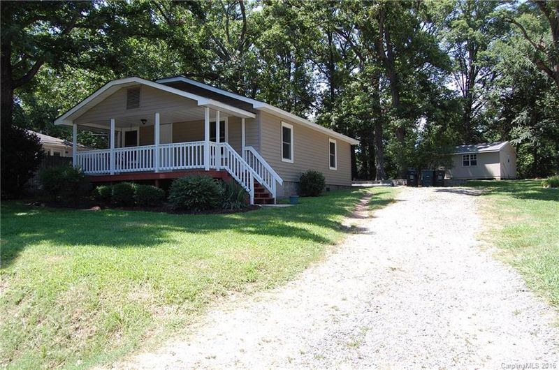 554 SW Splicewood Dr, Concord, NC 28027