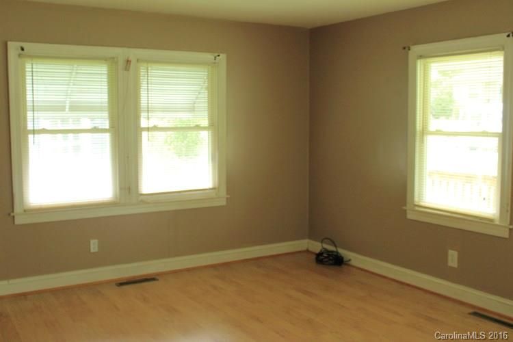 613 E 4th Ave #9, Gastonia, NC 28054