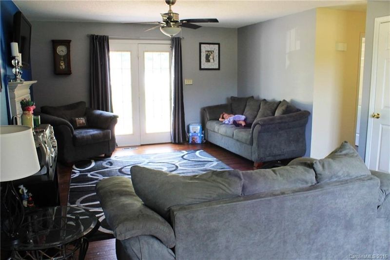 8650 North Dr, Mount Pleasant, NC 28124