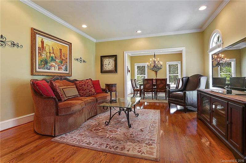 6700 Rea Croft Dr, Charlotte, NC 28226