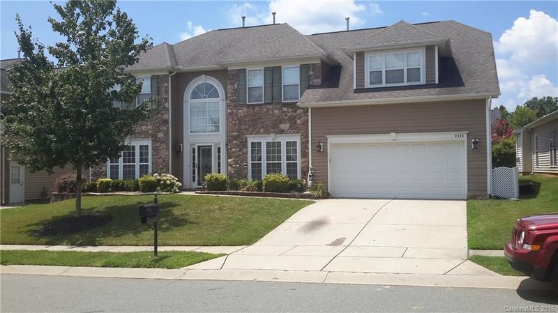 3324 Wrangler Ln, Charlotte, NC 28213