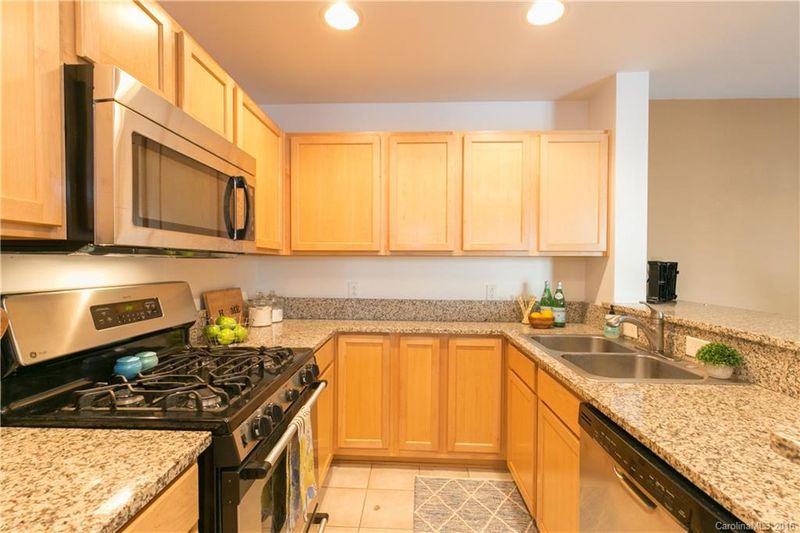 718 Trade St #405, Charlotte, NC 28202