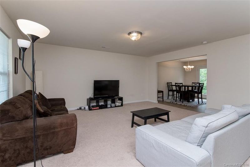 2006 Turtle Point Rd, Charlotte, NC 28262