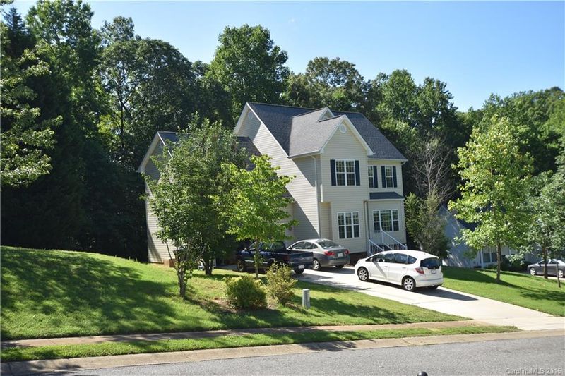 103 Edison Ct, Stanley, NC 28164