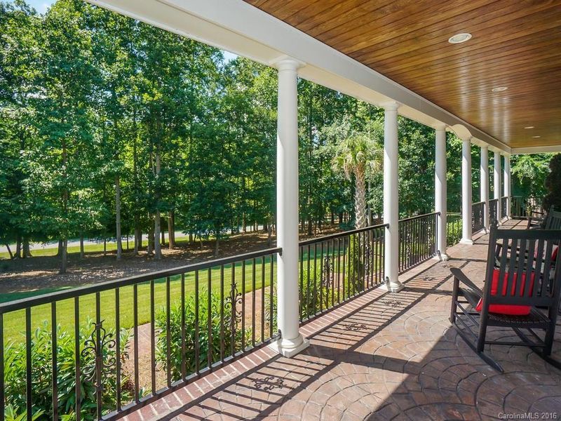 6830 Pebble Bay Dr, Denver, NC 28037