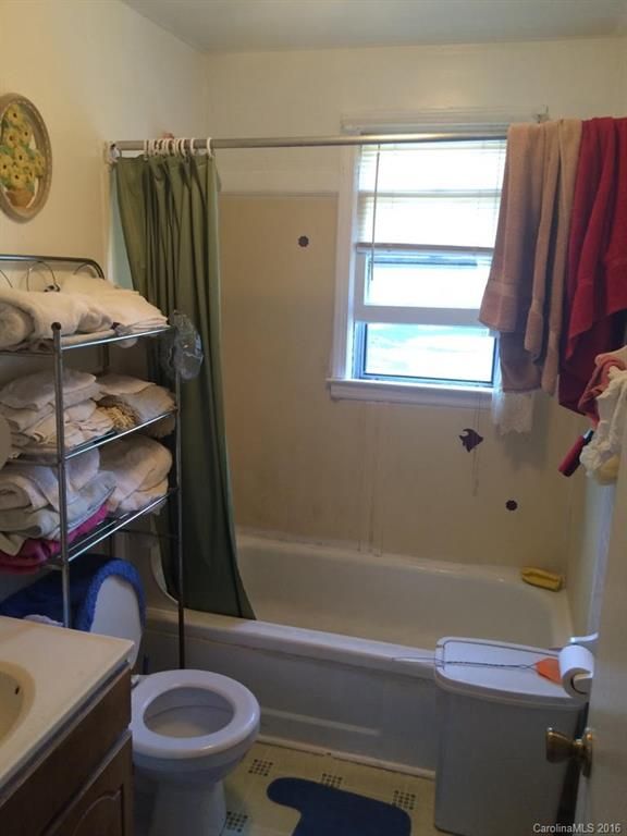 1319 Walnut Ave, Gastonia, NC 28052