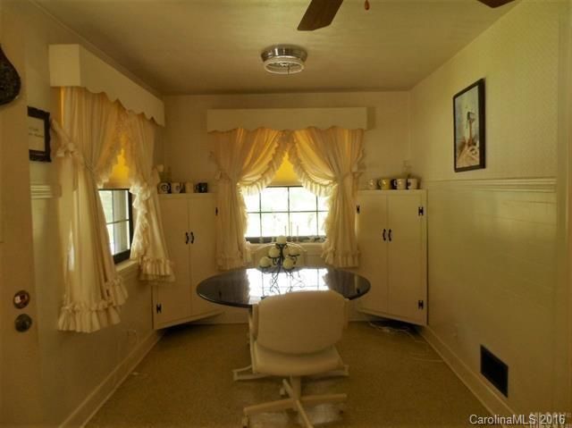 935 34th St SW, Hickory, NC 28602