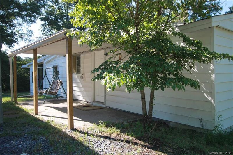 6130 Oakridge Rd, Clover, SC 29710