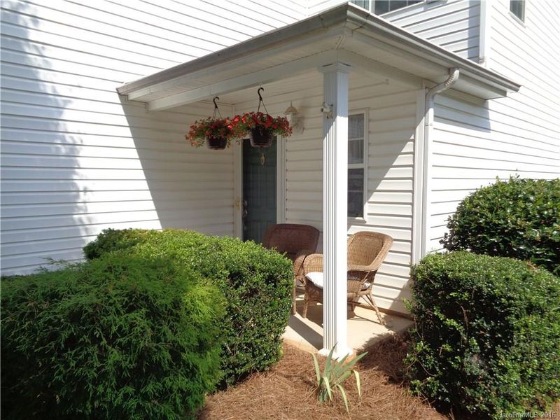 8023 Bristle Ln, Charlotte, NC 28214