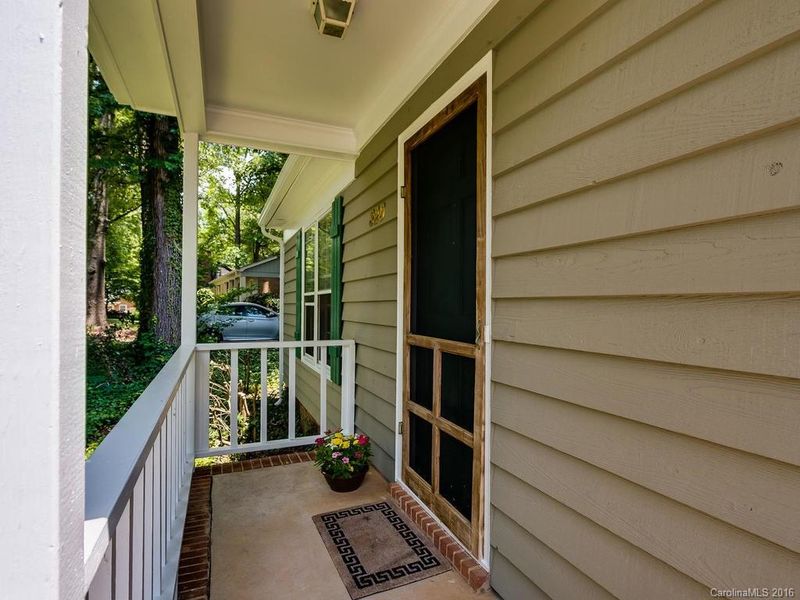 320 Wilcrest Dr, Matthews, NC 28105