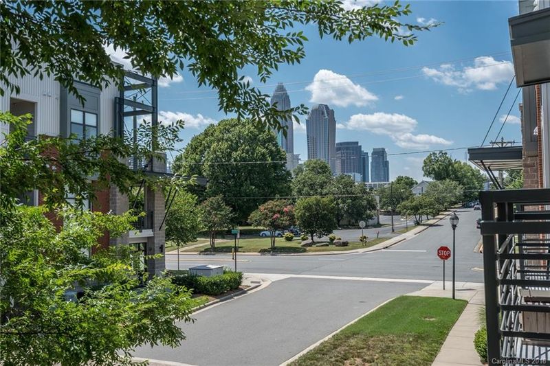 931 E 8th St #931, Charlotte, NC 28204