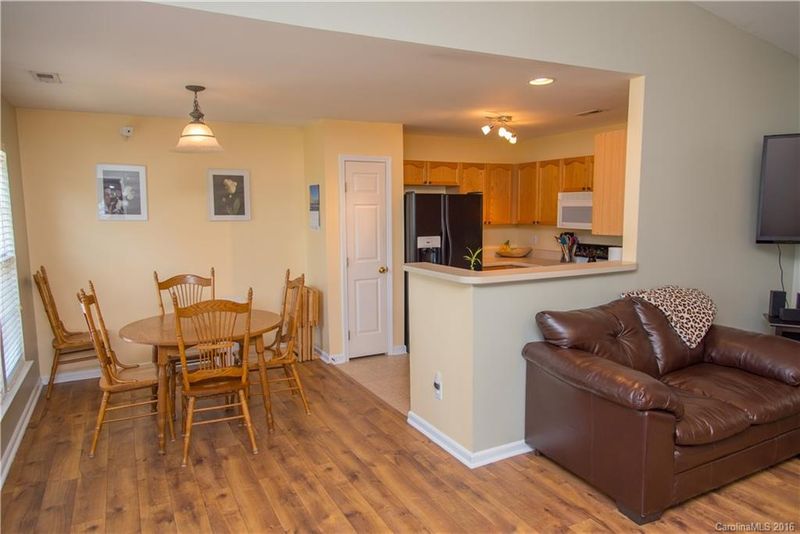 107 Markham Dr, Mooresville, NC 28115