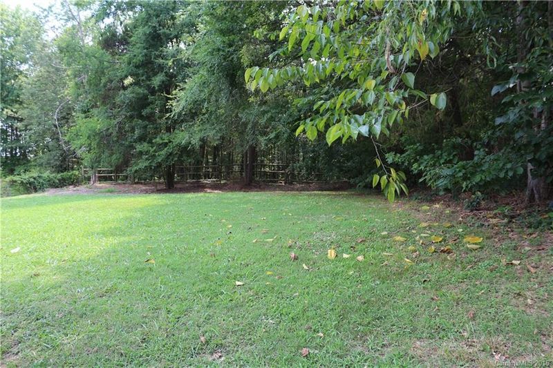 5493 Whiting Ave, Kannapolis, NC 28083